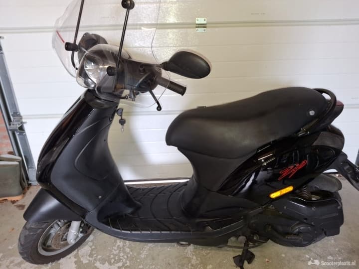 scooter Piaggio Zip - foto 4