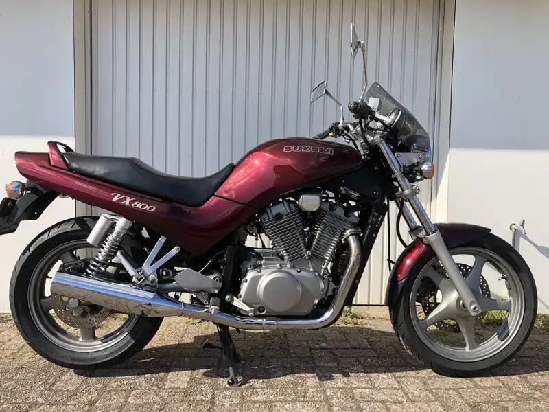 Suzuki VX 800
