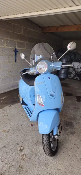 Vespa LX 125