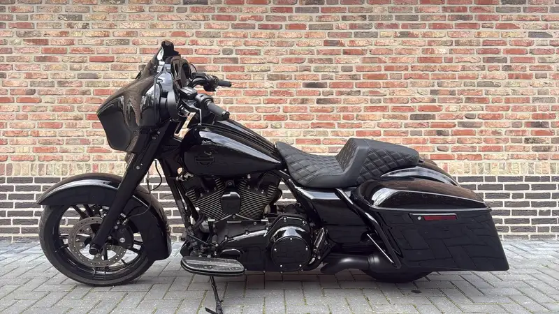 Harley-Davidson Street Glide