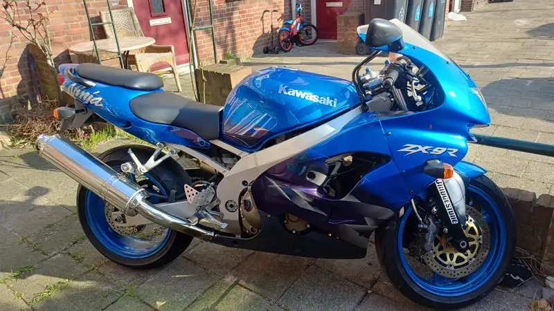 Kawasaki Ninja ZX-9R