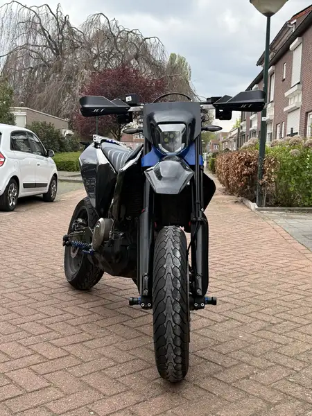 Husqvarna 701 SUPERMOTO