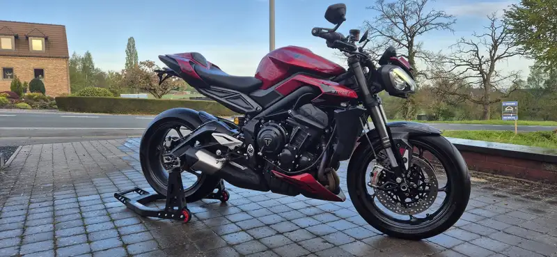Triumph Street Triple