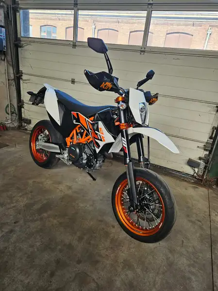 KTM 690 SMC R