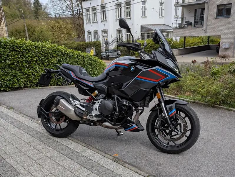 BMW F 900 XR